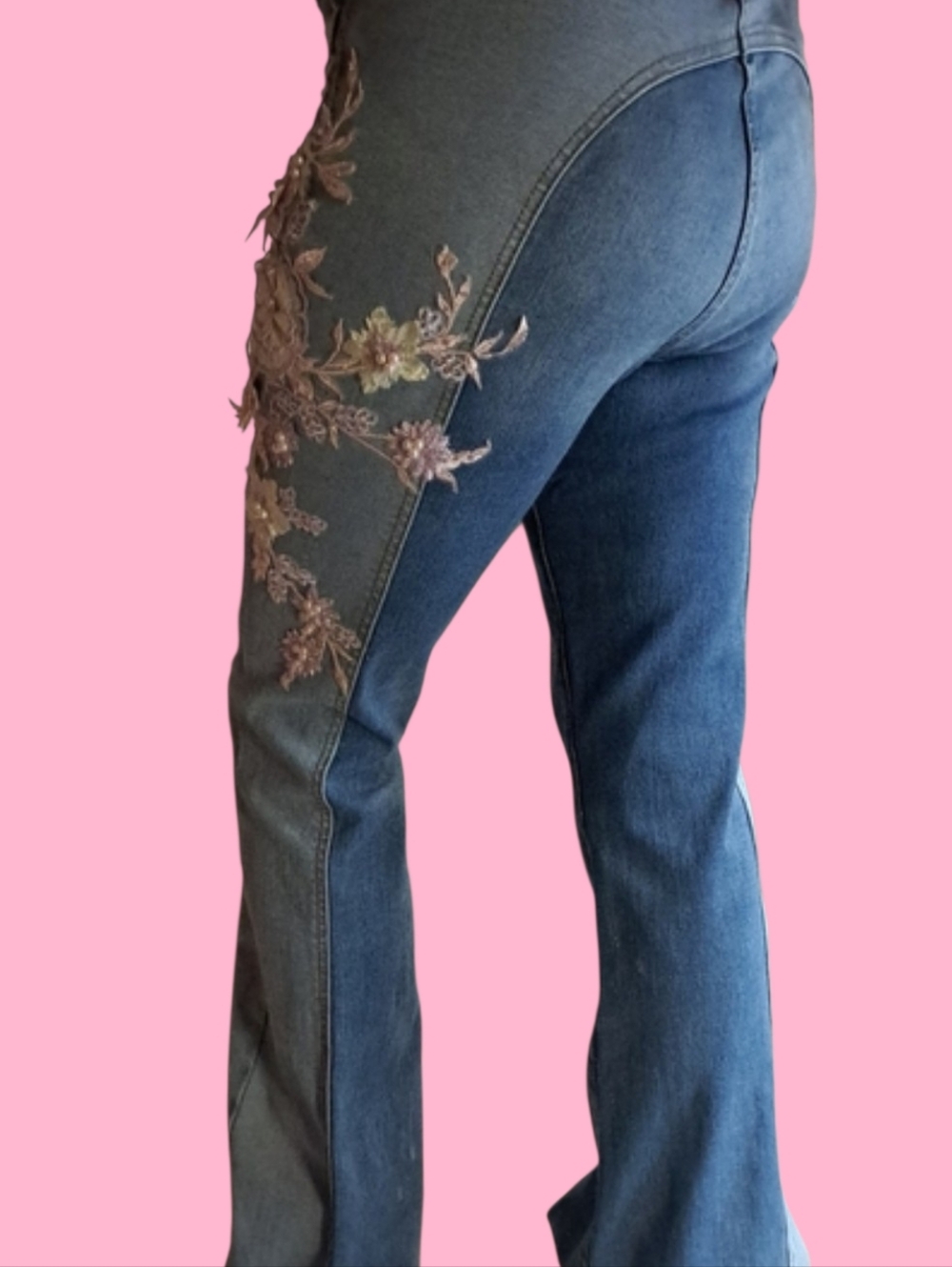 AKIRA APPLIQUED Jeans